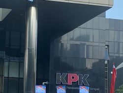 Bupati Sidoarjo Diperiksa KPK Terkait Pemotongan dan Penerimaan Uang di BPPD