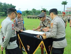 Kapolres Tulang Bawang Barat Pimpin Upacara Sertijab Dan Pelantikan Empat Pejabat Utama Polres Tulang Bawang Barat