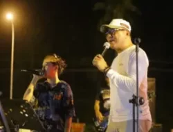 Tugu Pancasila Jadi Sarana Hiburan, Kadis Kominfo Anasrullah Hibur Masyarakat Kalianda