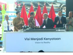 Presiden Jokowi dan Hyundai Motor Group Meresmikan Pabrik Kendaraan Listrik Terbesar di Karawang
