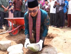 Letakkan Batu Pertama Balai-balai Adat, Bupati Tanah Datar Bicara Komitmen Pelestarian Budaya