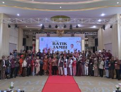 Fashion Show Batik Jambi 2024 Meriahkan HUT ke-79 Kemerdekaan RI dengan Kreasi Lokal