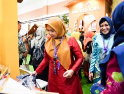 Dekranasda Riau Pamerkan Kerajinan Unggulan di Kriyanusa 2024