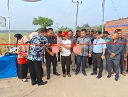 Sekda Lampung Timur Resmikan Jalan Rigid Beton Sepanjang 410 Meter Di Kecamatan Waway Karya