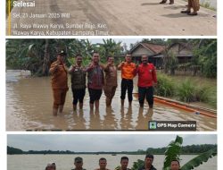 Wakil Ketua DPRD Kabupaten Lampung Timur Hanif Fauzi SE.MH, Meninjau Lokasi Banjir