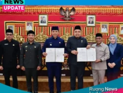 APBD Lamsel 2026 Disahkan: Data Akhirnya Muncul — atau Justru Muncul Ketika Semua Jas Sudah Disetrika?