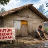 Rumah Reyot di Bawah Grafik Melesat: Ketika Pertumbuhan 5,71 Persen Tak Menyentuh Dinding Bambu